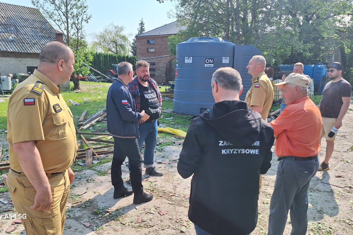 Katastrofalne skutki nawałnic: tysiące hektarów zniszczonych upraw. Rolnicy liczą straty